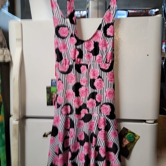 Ruby Love Period Swimwear Dress in English Rose NWOT - Picture 4 of 4